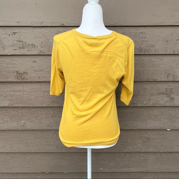 Banana Republic 3/4 sleeve sweater! - Picture 2 of 4